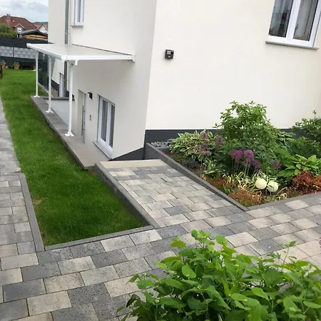 3-zimmer 84qm Mit Separatem Eingang Apartman *