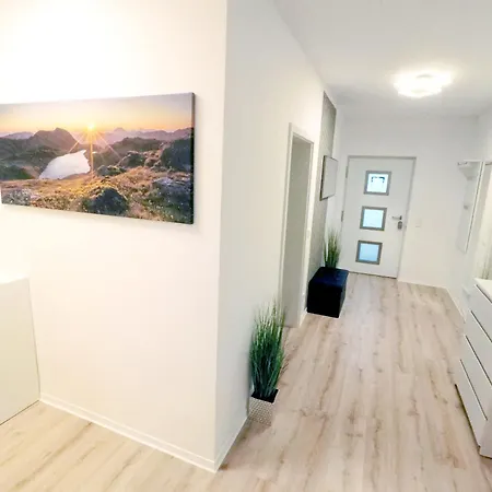 3-zimmer 84qm Mit Separatem Eingang Apartman