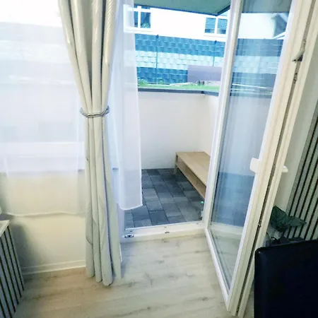 3-zimmer 84qm Mit Separatem Eingang Apartman