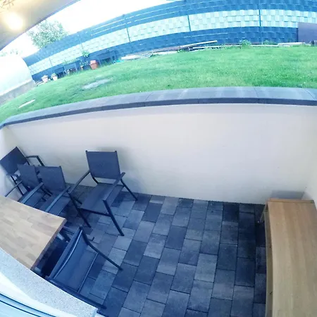 3-zimmer 84qm Mit Separatem Eingang Apartman