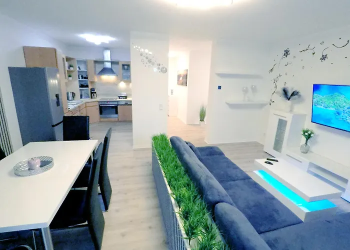 3-zimmer 84qm Mit Separatem Eingang Appartement *