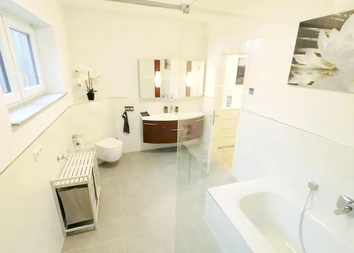 Appartement 3-zimmer 84qm Mit Separatem Eingang Fulde