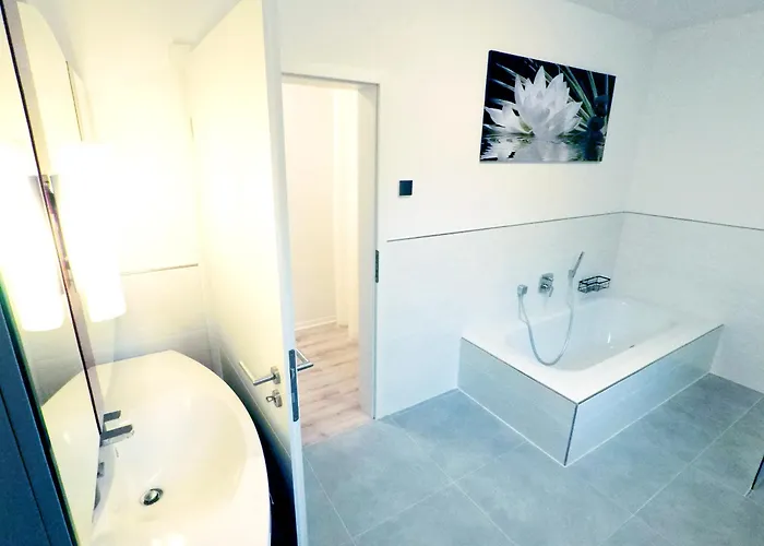 Appartement 3-zimmer 84qm Mit Separatem Eingang Fulde